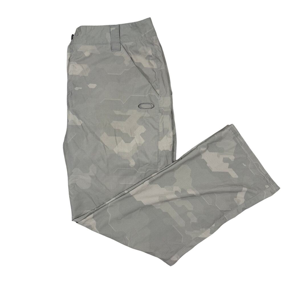 Oakley Golf Pants Mens 32 Gray Camo Performance Stretch Flat Front Athletic Fit